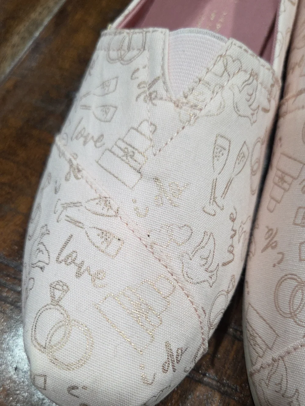 Toms 